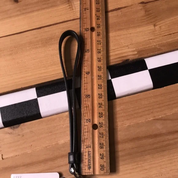 Coach x Pepsi Collab Retro Vintage Glittering Pepsi Cola Zipper Wristlet Pouch - Picture 16 of 16